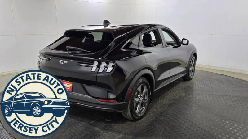 2021 Ford Mustang Mach-E Select