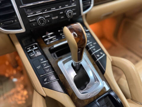 2012 Porsche Cayenne Tiptronic