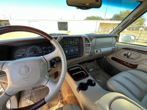 2000 Cadillac Escalade