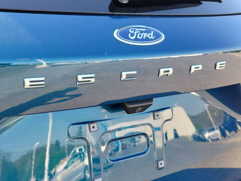 2020 Ford Escape SE