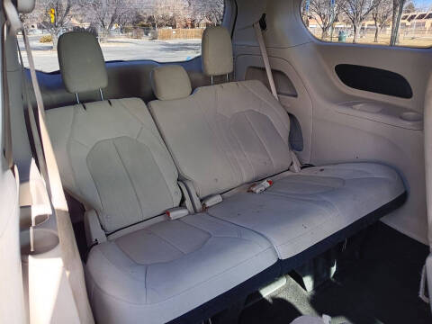 2017 Chrysler Pacifica LX