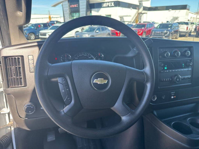 2023 Chevrolet Express 2500