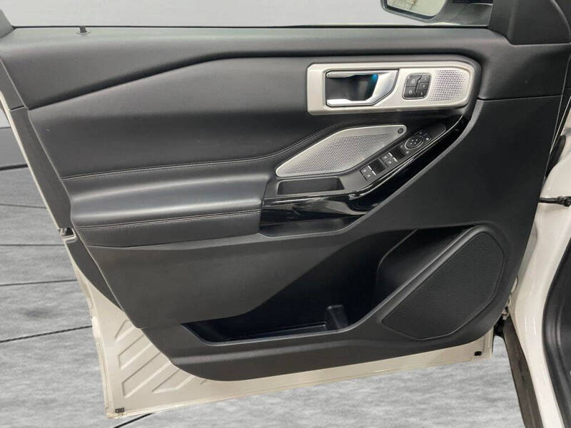 2022 Ford Explorer Platinum