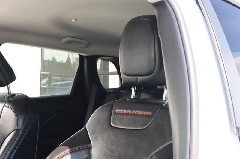 2021 Jeep Cherokee Trailhawk