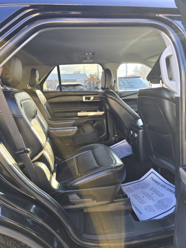 2020 Ford Explorer XLT - Photo 11