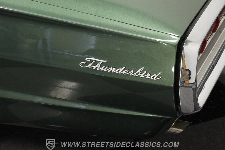 1966 Ford Thunderbird