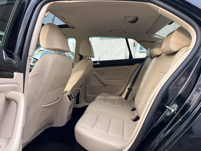 2010 Volkswagen Jetta SE PZEV