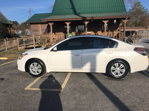 2012 Nissan Altima for sale at H & H Auto Sales in Athens TN