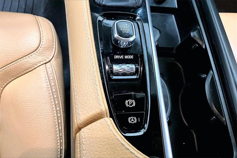 2020 Volvo V90 Cross Country T6