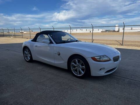 2004 BMW Z4 for sale at Car Maverick in Addison TX