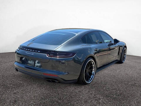 2018 Porsche Panamera
