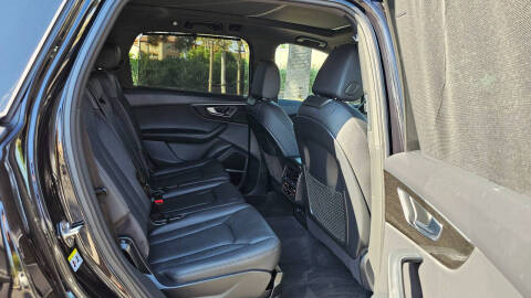 2021 Audi Q7 quattro Premium Plus 55 TFSI