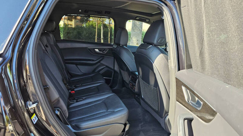 2021 Audi Q7 quattro Premium Plus 55 TFSI