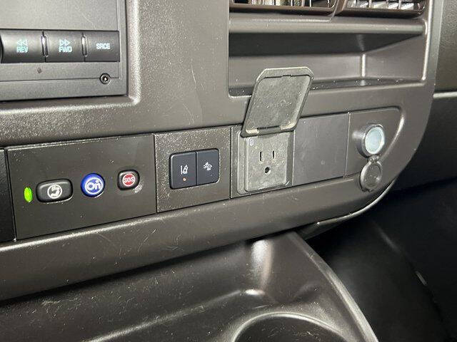 2022 Chevrolet Express 2500