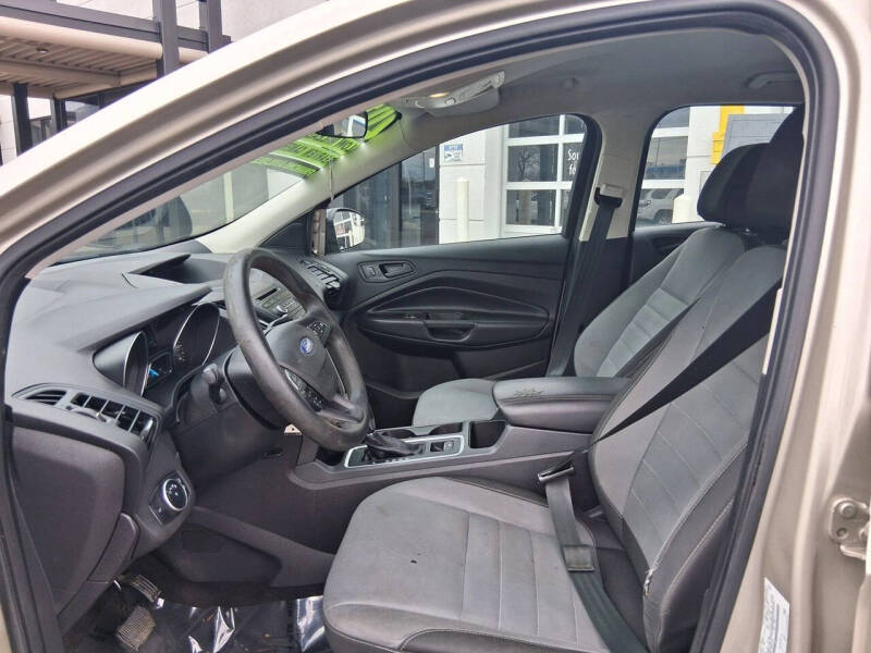 2017 Ford Escape S