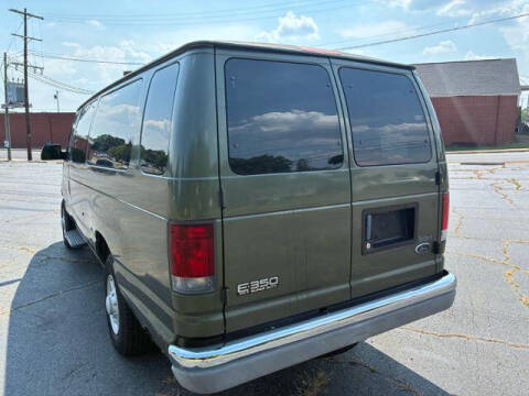 2002 Ford E-Series