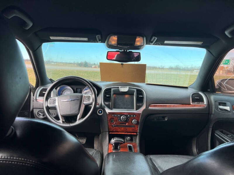 2012 Chrysler 300 Limited