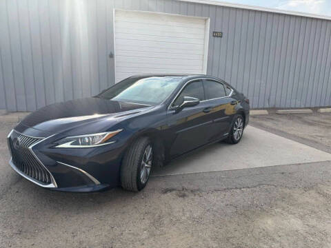 2020 Lexus ES 300h