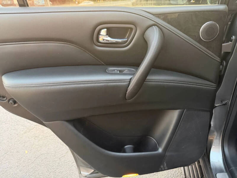 2020 Infiniti QX80 Luxe