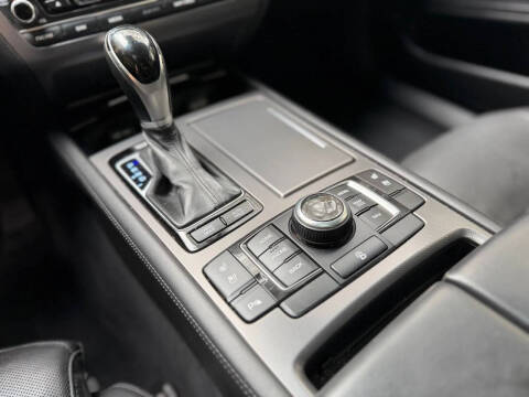 2015 Hyundai Genesis