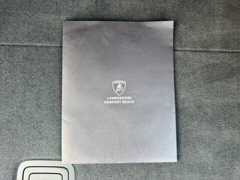 2024 Lamborghini Urus S