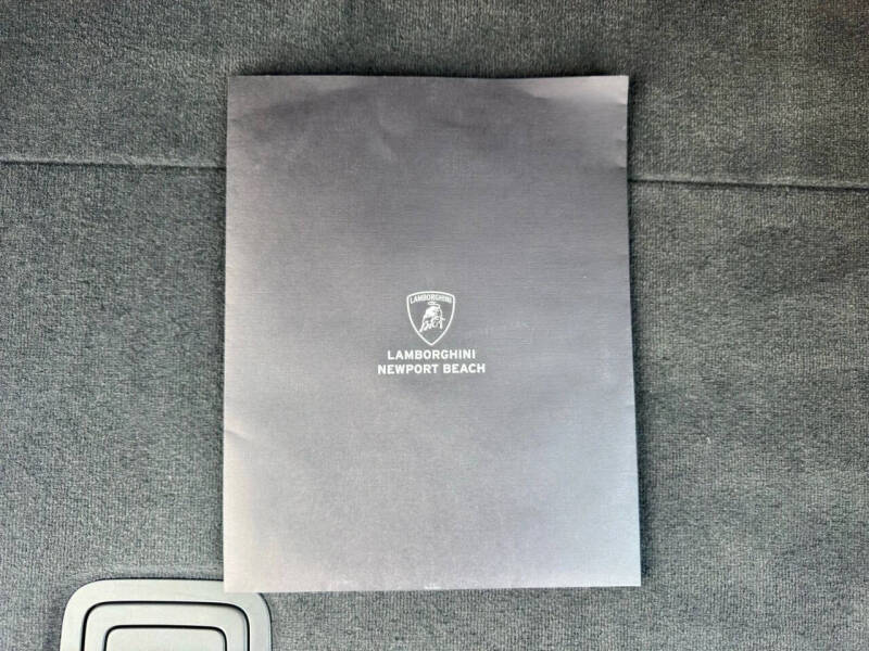 2024 Lamborghini Urus S