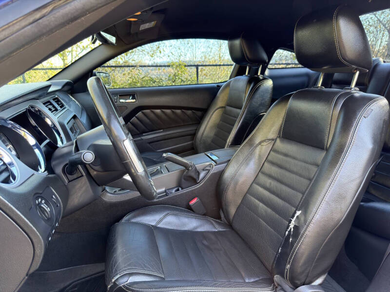 2010 Ford Mustang V6 Premium