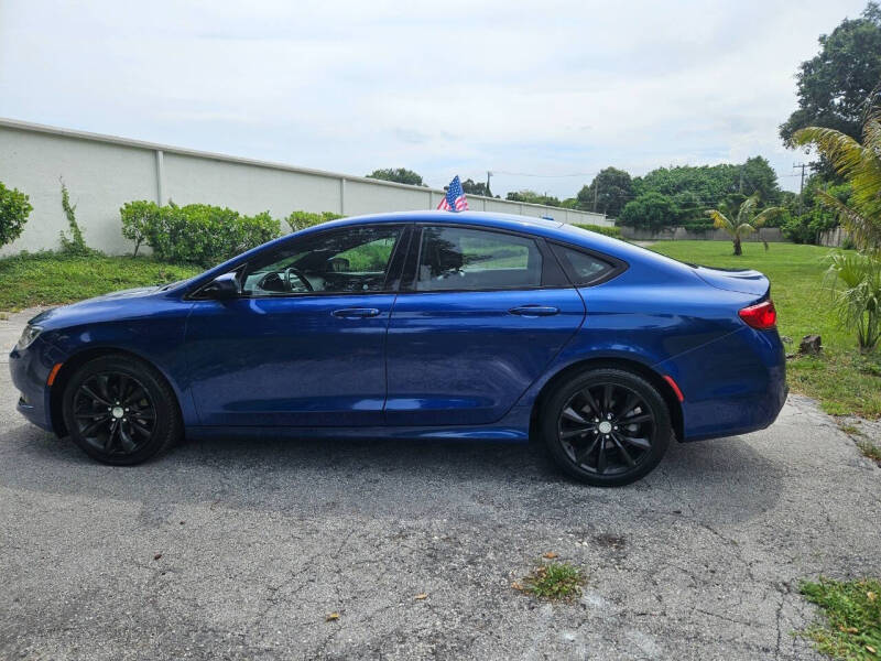 2015 Chrysler 200 S