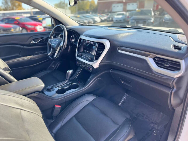 2019 GMC Acadia SLT-1