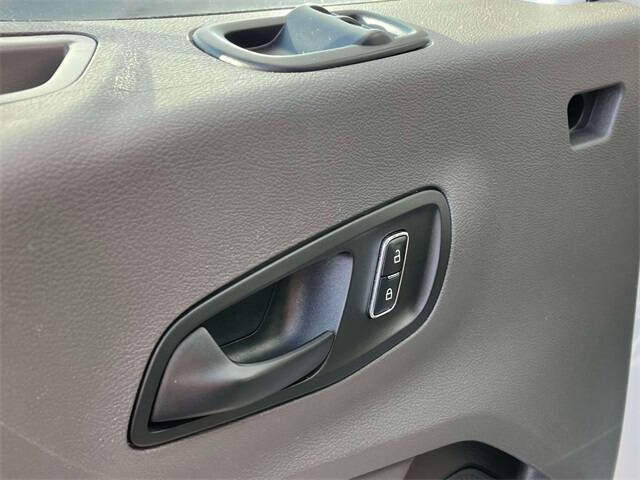 2023 Ford Transit 350 XLT