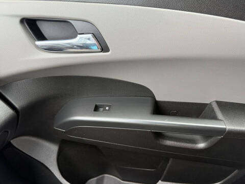 2015 Chevrolet Sonic LT Auto