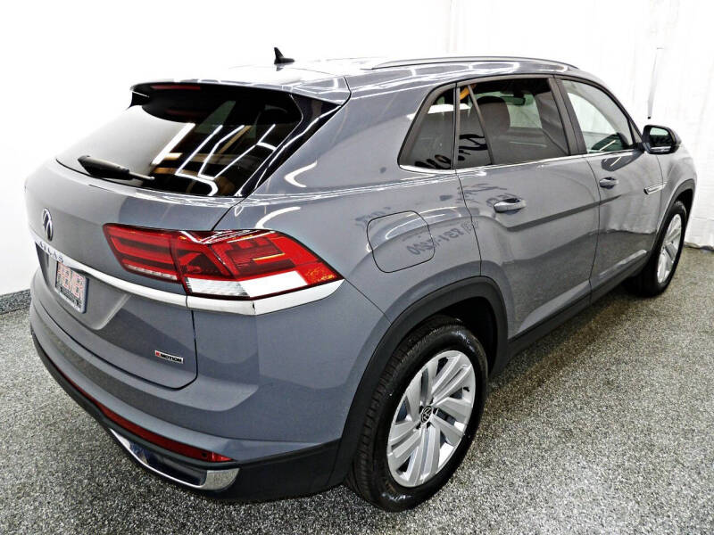 2022 Volkswagen Atlas Cross Sport SE 4Motion
