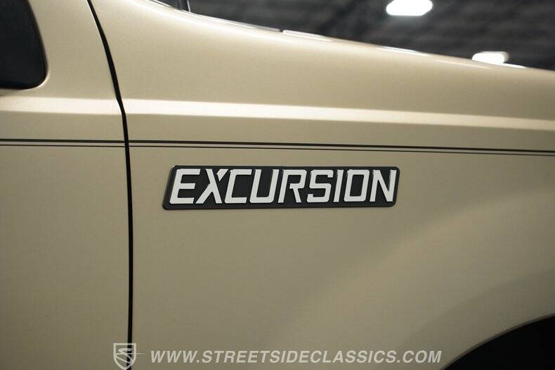 2000 Ford Excursion XLT