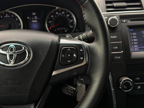 2015 Toyota Camry SE