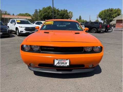 2014 Dodge Challenger for sale at Used Cars Fresno in Clovis CA