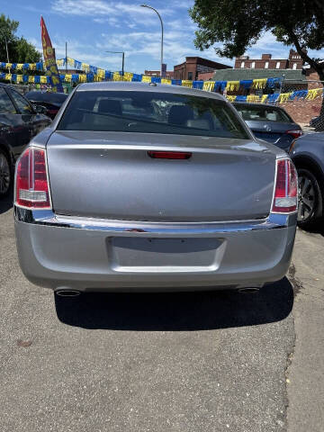 2014 Chrysler 300 C