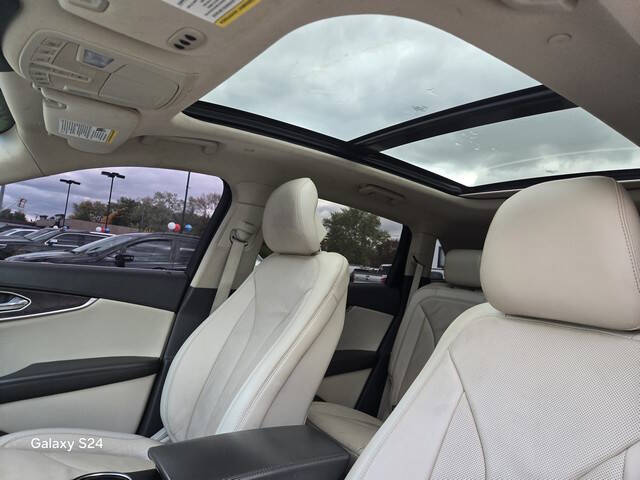 2019 Lincoln Nautilus Reserve