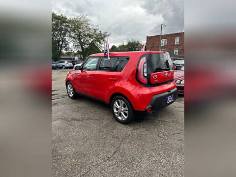2015 Kia Soul +