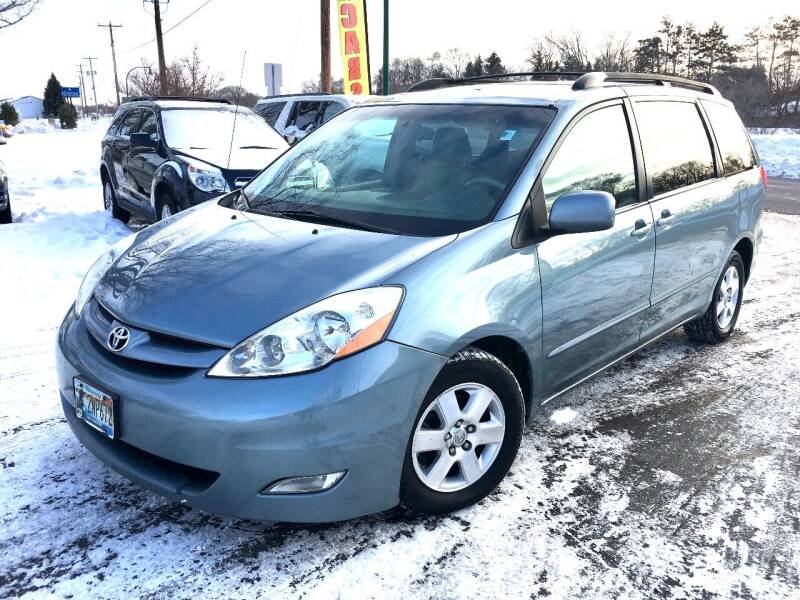2009 Toyota Sienna for sale at Premier Motors LLC in Crystal MN