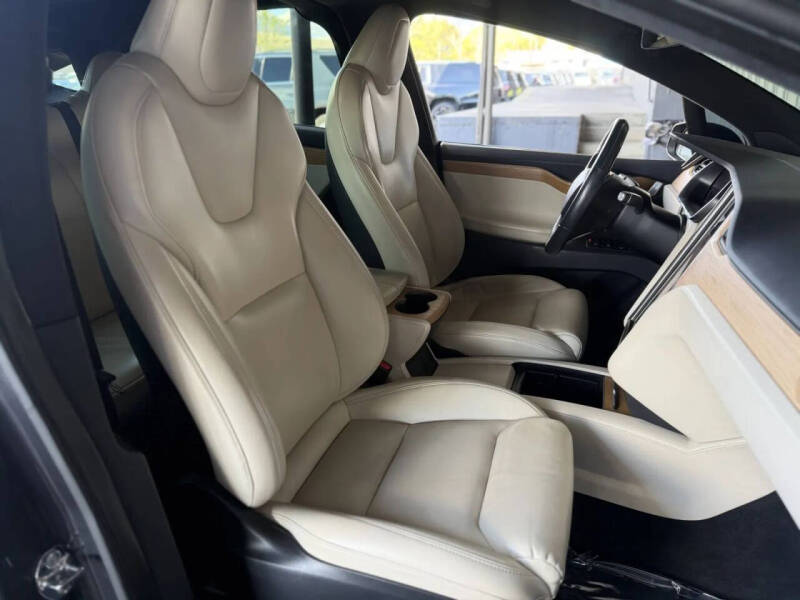 2020 Tesla Model X Long Range Plus