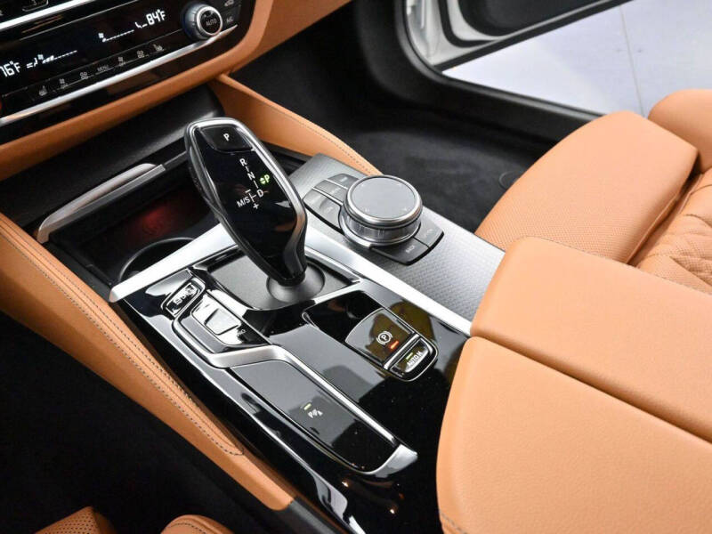 2023 BMW 5 Series 540i