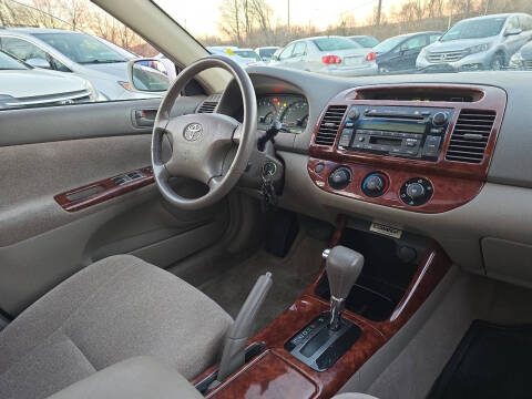2004 Toyota Camry XLE
