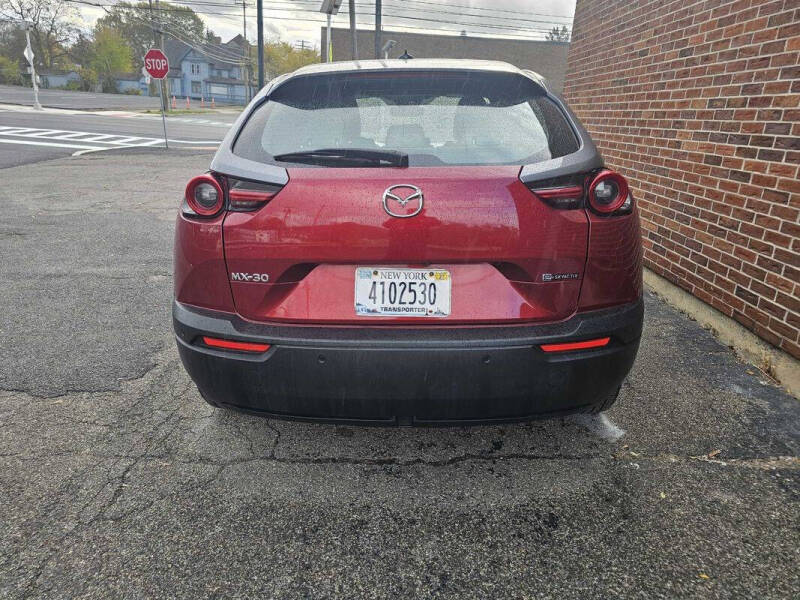 2022 Mazda MX-30 EV Premium Plus