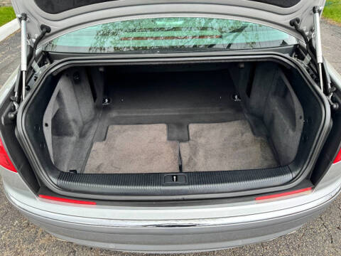 2007 Audi S8 quattro