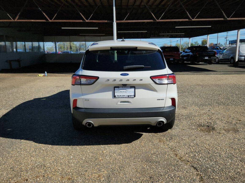 2022 Ford Escape SE