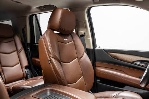 2020 Cadillac Escalade Luxury