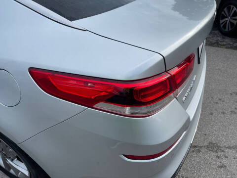 2019 Kia Optima LX