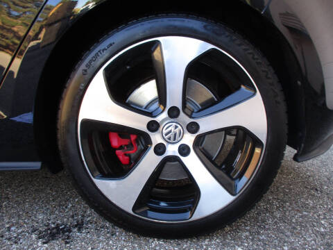 2017 Volkswagen Golf GTI SE