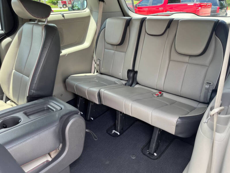 2017 Kia Sedona