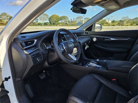 2025 Infiniti QX50 Luxe